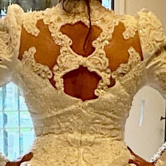 Vintage Triple Cathedral Wedding Dress - Picture 6 of 16